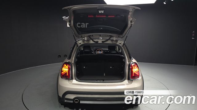 MINI Cooper Classic Plus 3rd 2022 — фото 20