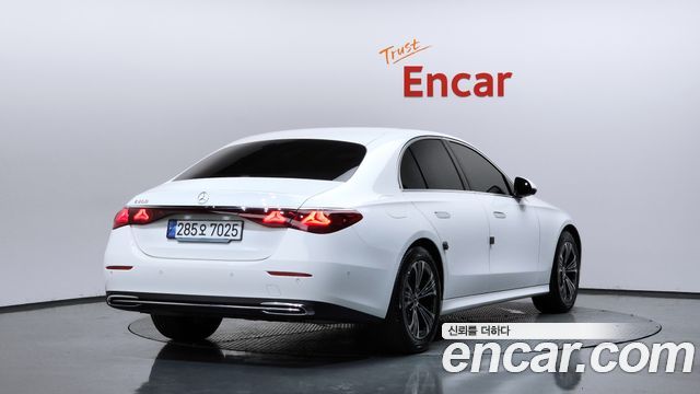 Mercedes-Benz E-Class (W214) E200 Avantgarde Limited 2025 — фото 2