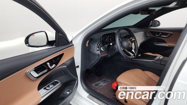 Mercedes-Benz E-Class (W214) E200 Avantgarde Limited 2025 — фото 10
