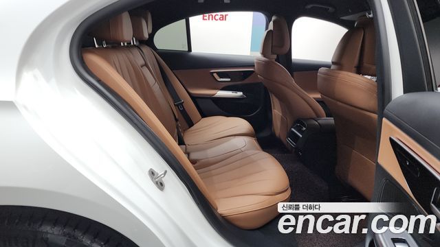 Mercedes-Benz E-Class (W214) E200 Avantgarde Limited 2025 — фото 11