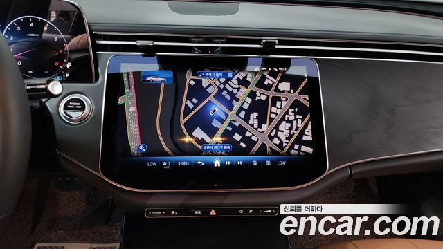 Mercedes-Benz E-Class (W214) E200 Avantgarde Limited 2025 — фото 12