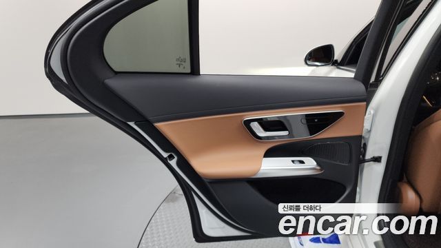 Mercedes-Benz E-Class (W214) E200 Avantgarde Limited 2025 — фото 25
