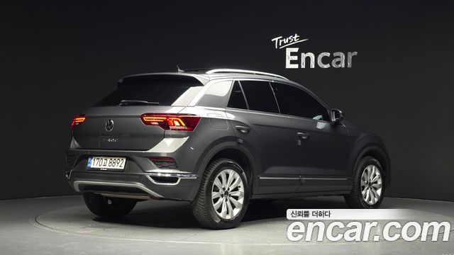 Volkswagen T-Roc 2.0 TDI Premium 2021 — фото 2