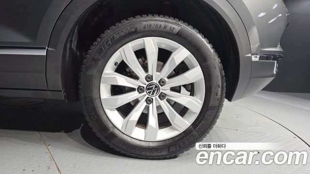 Volkswagen T-Roc 2.0 TDI Premium 2021 — фото 5