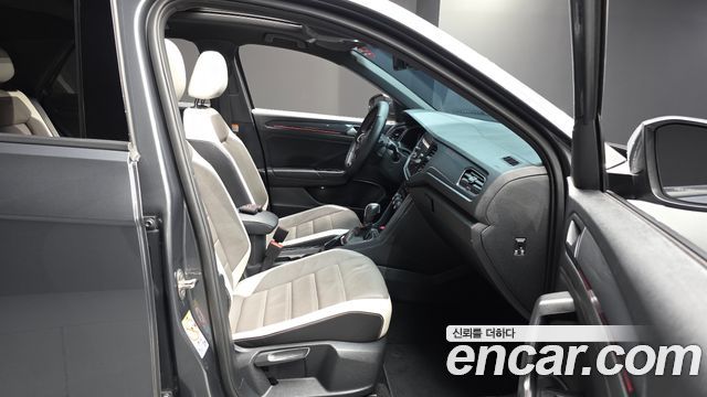 Volkswagen T-Roc 2.0 TDI Premium 2021 — фото 26