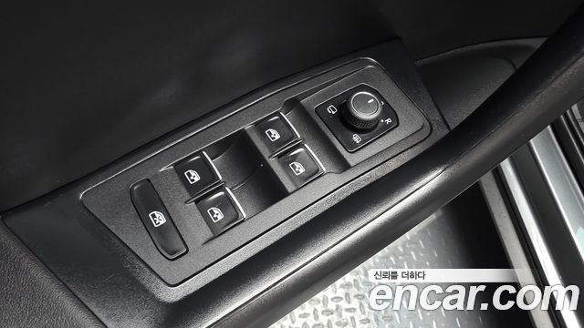 Volkswagen T-Roc 2.0 TDI Premium 2021 — фото 28