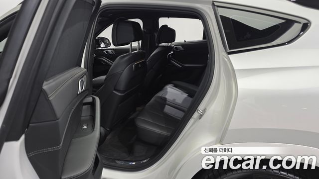 BMW X6 (G06) xDrive40i M Sport 2024 — фото 11