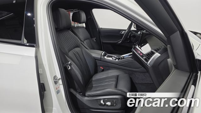 BMW X6 (G06) xDrive40i M Sport 2024 — фото 12