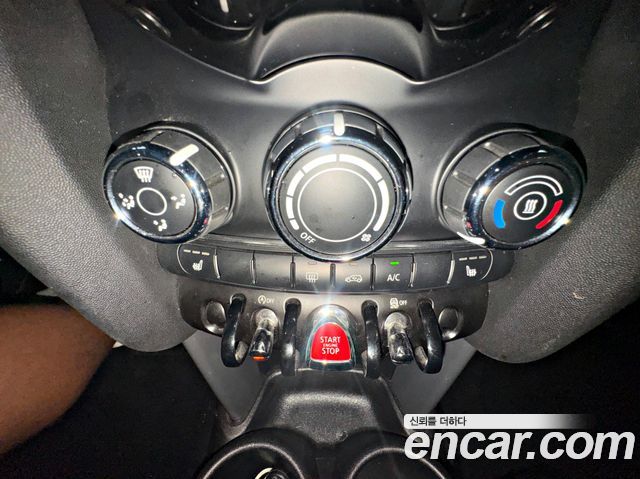 MINI Cooper 5Door Standard 3rd 2017 — фото 10