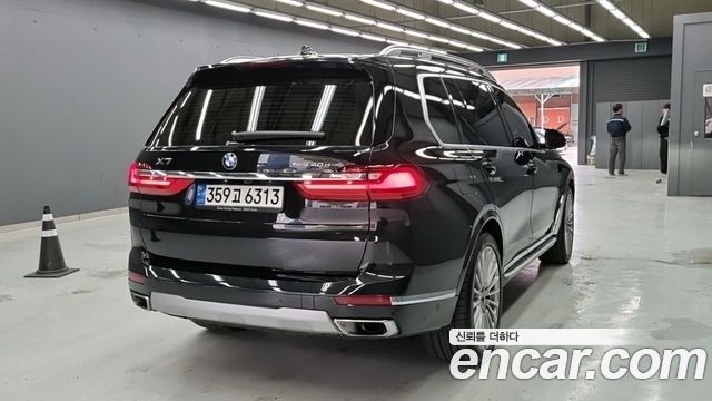BMW X7 (G07) xDrive 40d Design Pure Excellence 6-Seater 2022 — фото 2