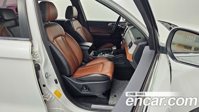 KG Mobility (SsangYong) Rexton Sports Khan Diesel 2.2 4WD Professional S (5-Link) 2019 — фото 10