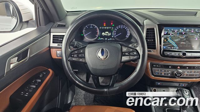 KG Mobility (SsangYong) Rexton Sports Khan Diesel 2.2 4WD Professional S (5-Link) 2019 — фото 13