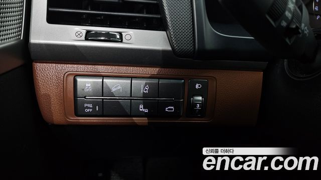 KG Mobility (SsangYong) Rexton Sports Khan Diesel 2.2 4WD Professional S (5-Link) 2019 — фото 15