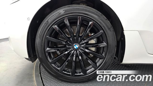 BMW 6 Series GT (G32) 620d xDrive Luxury 2023 — фото 5