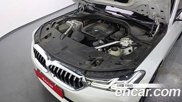 BMW 6 Series GT (G32) 620d xDrive Luxury 2023 — фото 6