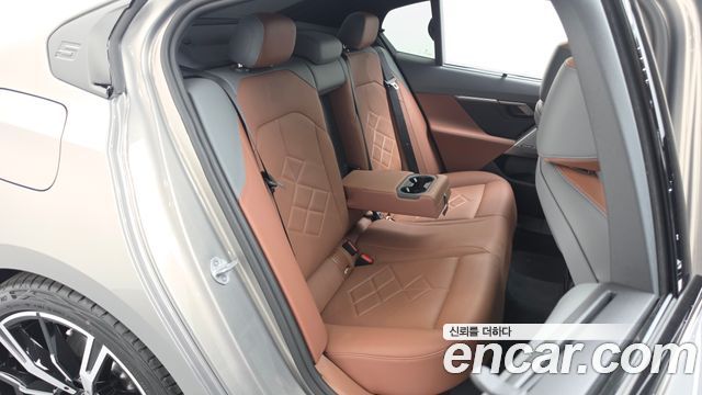 BMW 5 Series (G60) 530i xDrive M Sport 2025 — фото 12