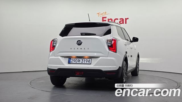 KG Mobility (SsangYong) Very New Tivoli Gasoline 1.5 2WD V3 2022 — фото 4
