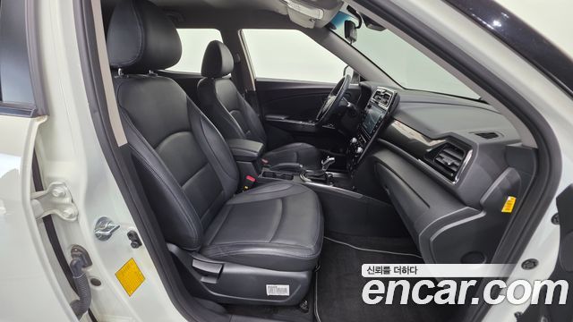 KG Mobility (SsangYong) Very New Tivoli Gasoline 1.5 2WD V3 2022 — фото 10