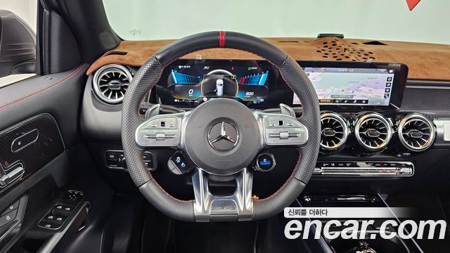 Mercedes-Benz GLB-Class (X247) AMG GLB35 4MATIC 2022 — фото 17