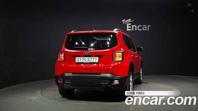 Jeep Renegade 2.4 Limited 2019 — фото 4
