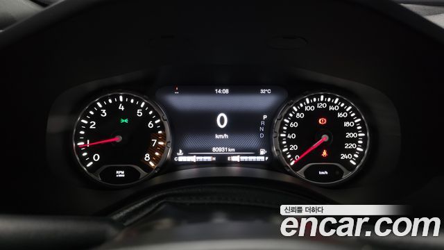 Jeep Renegade 2.4 Limited 2019 — фото 8