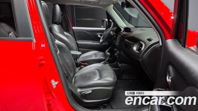 Jeep Renegade 2.4 Limited 2019 — фото 11