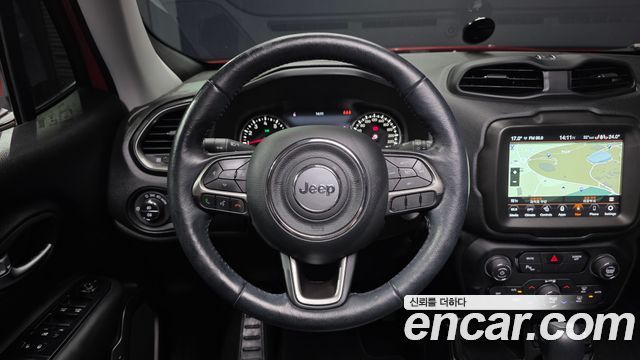Jeep Renegade 2.4 Limited 2019 — фото 13