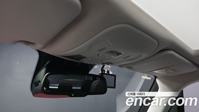 Jeep Renegade 2.4 Limited 2019 — фото 18