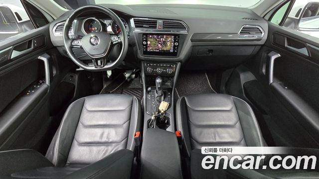 Volkswagen Tiguan (II) 2.0 TDI Premium 2020 — фото 7