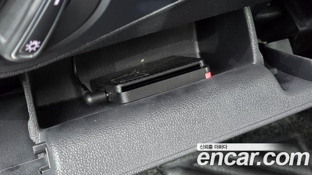 Volkswagen Tiguan (II) 2.0 TDI Premium 2020 — фото 15