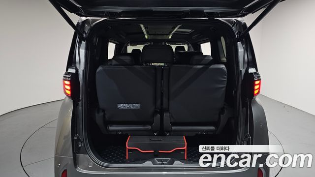 Toyota Alphard (IV) 2.5 HEV Executive AWD 2024 — фото 24