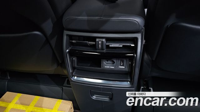 Toyota Alphard (IV) 2.5 HEV Executive AWD 2024 — фото 42