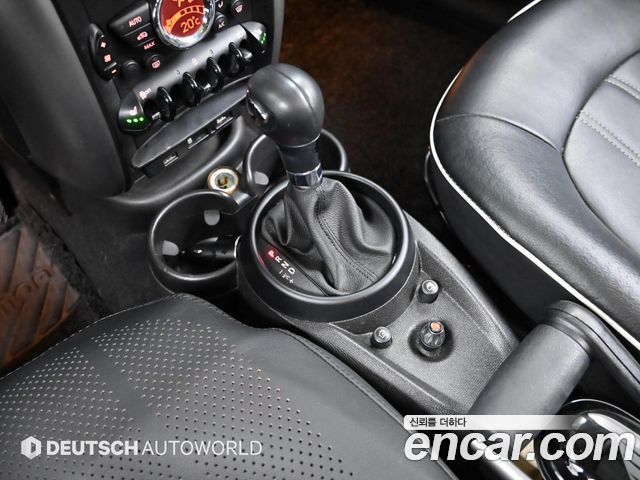 MINI Cooper D Countryman Standard 1st 2014 — фото 9