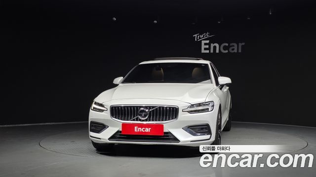 Volvo S60 (III) B5 Inscription 2021 — фото 3