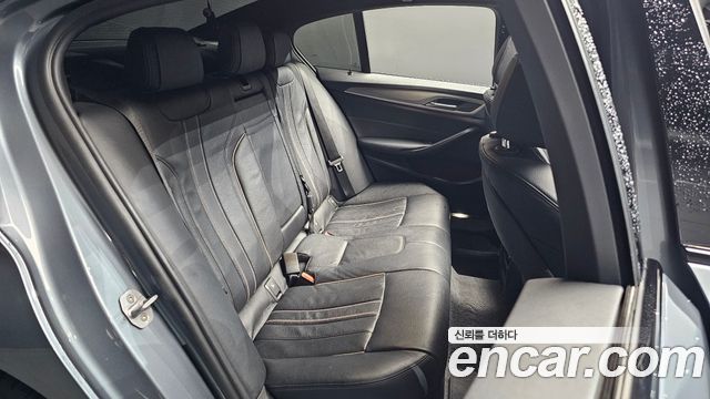 BMW 5 Series (G30) 530i M Sport Package 2017 — фото 11