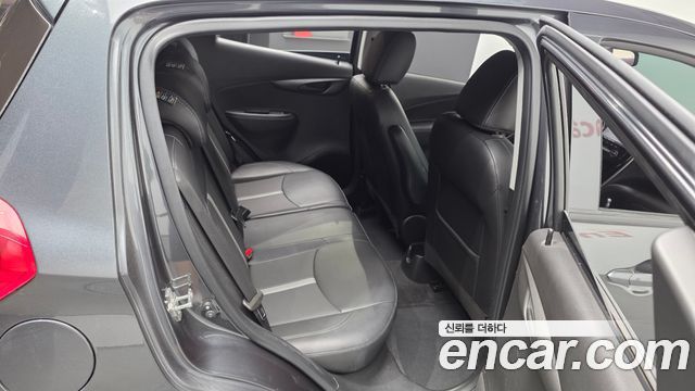 Chevrolet Spark LT 2019 — фото 12