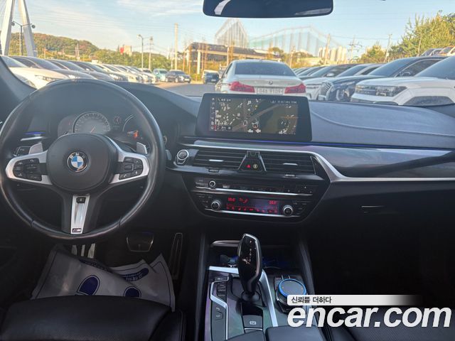 BMW 5 Series (G30) 520d xDrive M Sport Package Plus 2018 — фото 6