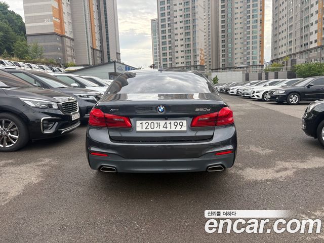 BMW 5 Series (G30) 520d xDrive M Sport Package Plus 2018 — фото 18