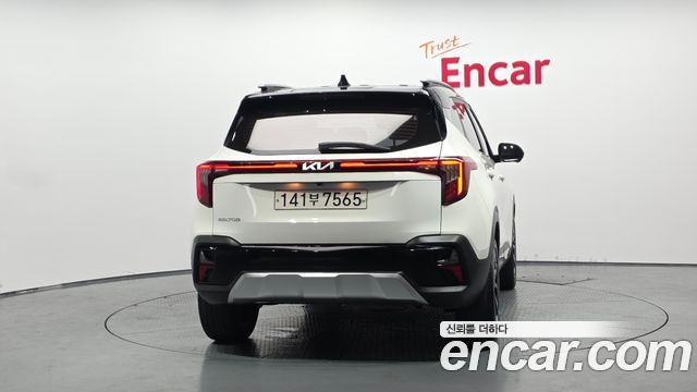 Kia Seltos Gasoline 2.0 2WD Signature 2023 — фото 4