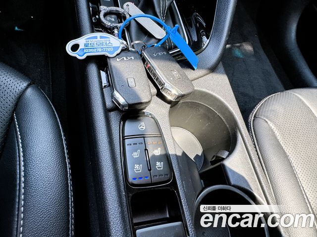 Kia Niro 1.6 HEV Signature 2022 — фото 18
