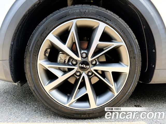 Kia Niro 1.6 HEV Signature 2022 — фото 24