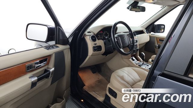 Land Rover Discovery 4 3.0 SDV6 SE 2011 — фото 10