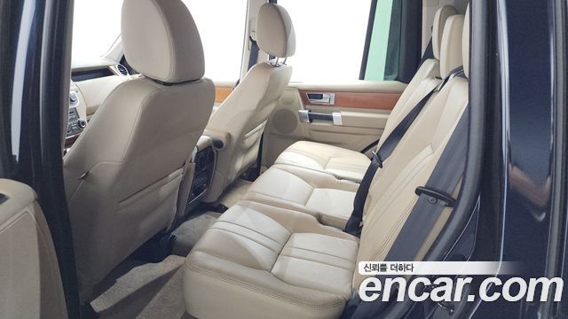 Land Rover Discovery 4 3.0 SDV6 SE 2011 — фото 11