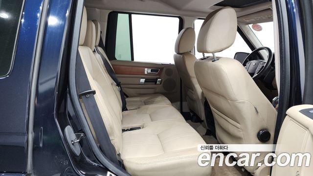 Land Rover Discovery 4 3.0 SDV6 SE 2011 — фото 18