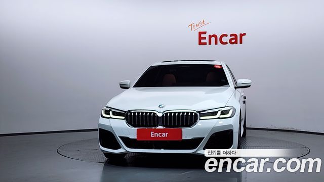 BMW 5 Series (G30) 520i M Sport 2022 — фото 3