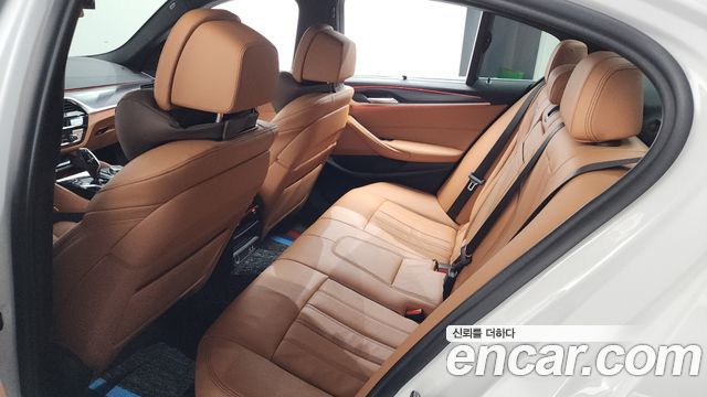 BMW 5 Series (G30) 520i M Sport 2022 — фото 20