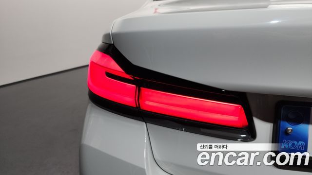 BMW 5 Series (G30) 520i M Sport 2022 — фото 23
