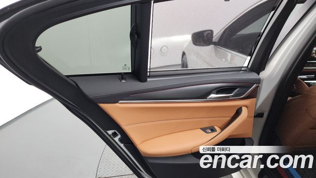 BMW 5 Series (G30) 520i M Sport 2022 — фото 25