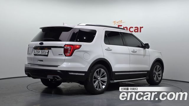 Ford Explorer 2.3 Limited 4WD 5th 2018 — фото 2
