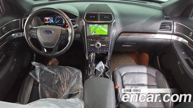 Ford Explorer 2.3 Limited 4WD 5th 2018 — фото 7